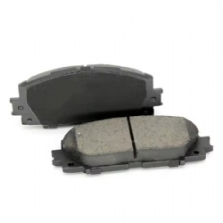 GDB7943  High Quality Ceramic  front brake pads for yaris Prius VIOS Toyota Break Pad